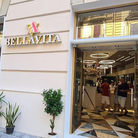 Cozy Rooms Napoli Екстер'єр фото