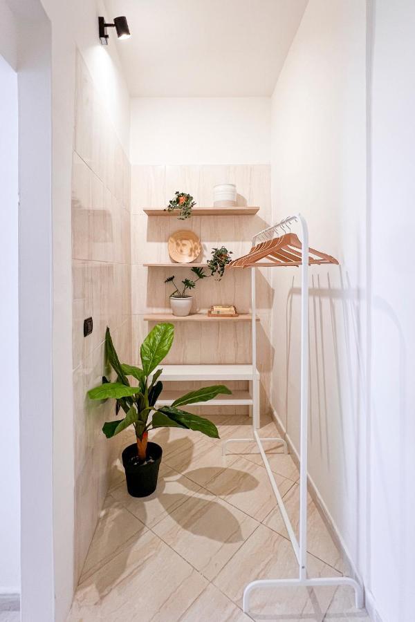 Cozy Rooms Napoli Екстер'єр фото