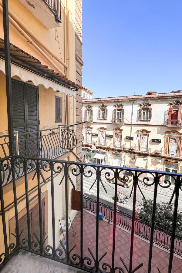 Cozy Rooms Napoli Екстер'єр фото